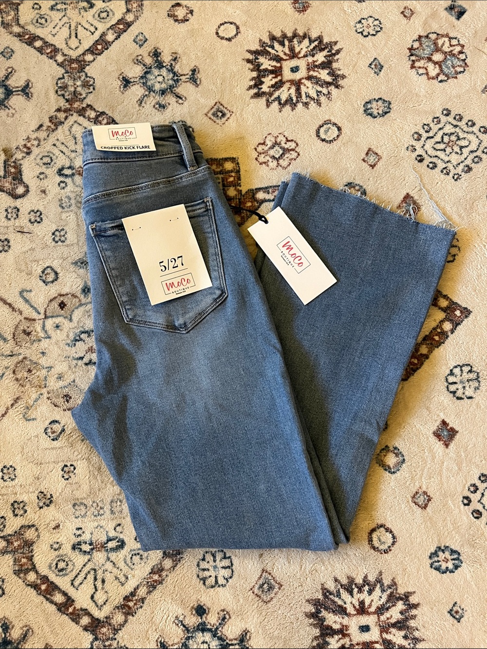 MOCO High-Rise Cropped Wide-Leg Jeans